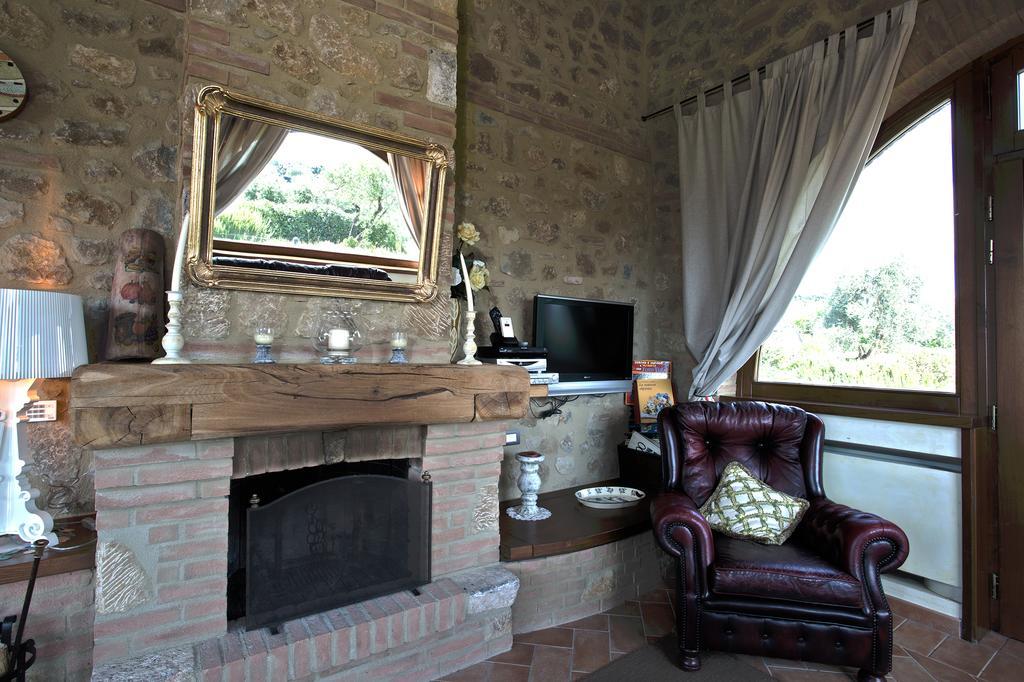 Casa Sandro A Podere Pascianella Βίλα Castelmuzio Δωμάτιο φωτογραφία