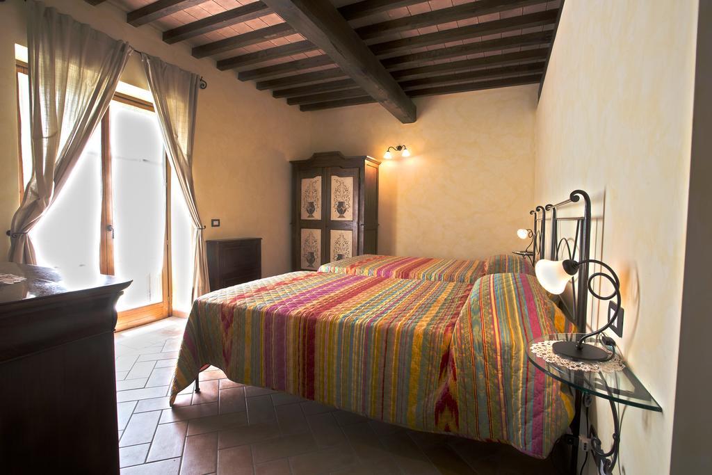 Casa Sandro A Podere Pascianella Βίλα Castelmuzio Δωμάτιο φωτογραφία